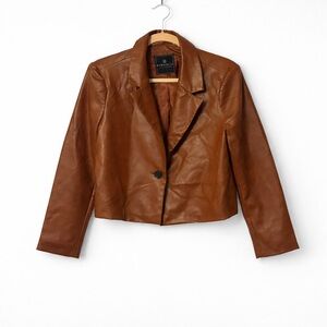 ✨ Bagatelle Cropped Faux Leather Jacket Size L